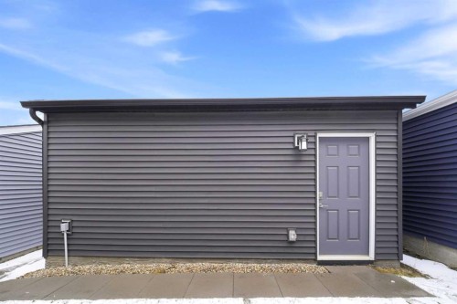 34 Aquila Way Nw, Calgary, AB - Outdoor