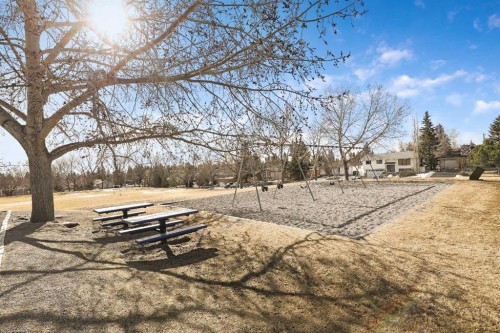 5711 Dalmead Crescent Nw, Calgary, AB - Outdoor