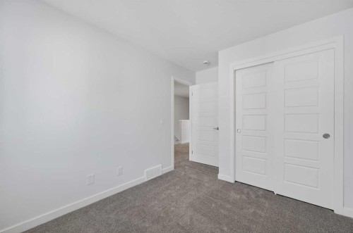 32 Red Embers Plaza Ne, Calgary, AB - Indoor Photo Showing Other Room