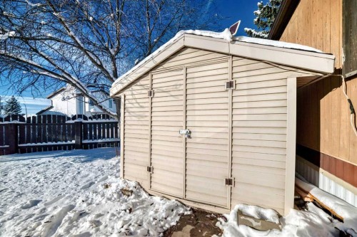 3227 Burroughs Manor Ne, Calgary, AB 