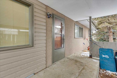 5929 West Park Crescent, Red Deer, AB - Outdoor With Exterior