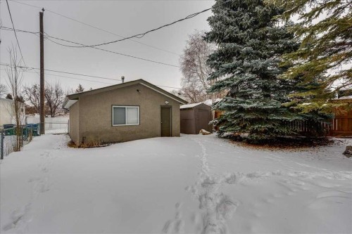 5929 West Park Crescent, Red Deer, AB - Outdoor