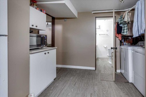 5929 West Park Crescent, Red Deer, AB - Indoor Photo Showing Laundry Room
