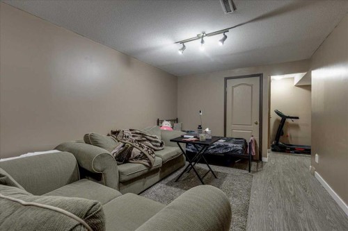 5929 West Park Crescent, Red Deer, AB - Indoor