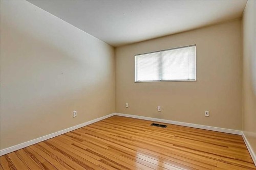 5929 West Park Crescent, Red Deer, AB - Indoor Photo Showing Other Room