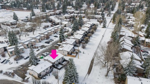 120 Oaktree Lane Sw, Calgary, AB - Outdoor