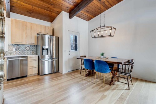 120 Oaktree Lane Sw, Calgary, AB - Indoor