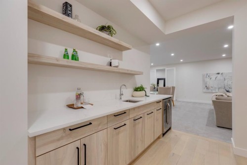 1307 Hamilton Street Nw, Calgary, AB - Indoor Photo Showing Kitchen