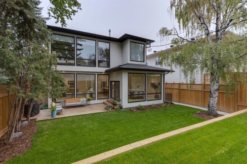 1307 Hamilton Street Nw, Calgary, AB - Outdoor