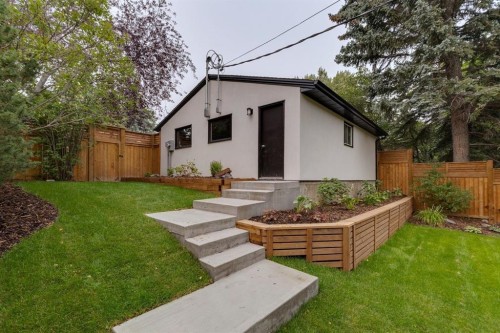 1307 Hamilton Street Nw, Calgary, AB - Outdoor