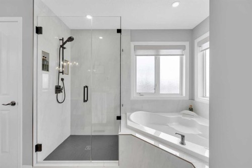 114 Morningside Circle Sw, Airdrie, AB - Indoor Photo Showing Bathroom