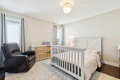 642 Schooner Cove Nw, Calgary, AB - Indoor Photo Showing Bedroom