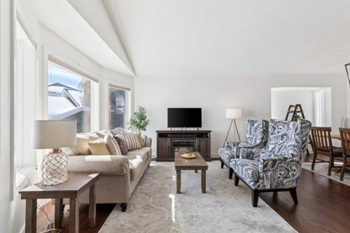 642 Schooner Cove Nw, Calgary, AB - Indoor Photo Showing Living Room