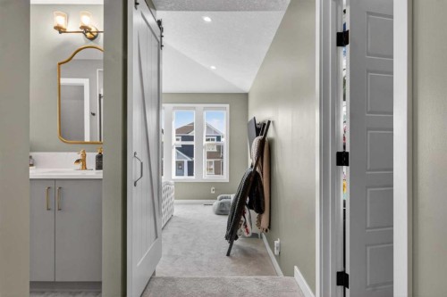 96 Emberside Glen, Cochrane, AB - Indoor