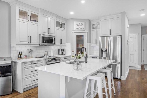 26-351 Monteith Drive Se, High River, AB - Indoor Photo Showing Kitchen With Upgraded Kitchen