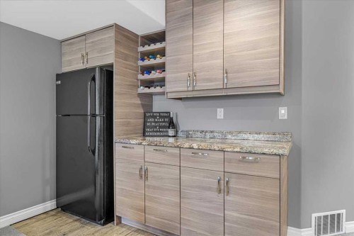26-351 Monteith Drive Se, High River, AB - Indoor Photo Showing Kitchen