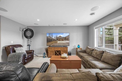 26-351 Monteith Drive Se, High River, AB - Indoor Photo Showing Living Room