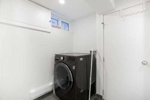 1032 18 Avenue Se, Calgary, AB - Indoor Photo Showing Laundry Room