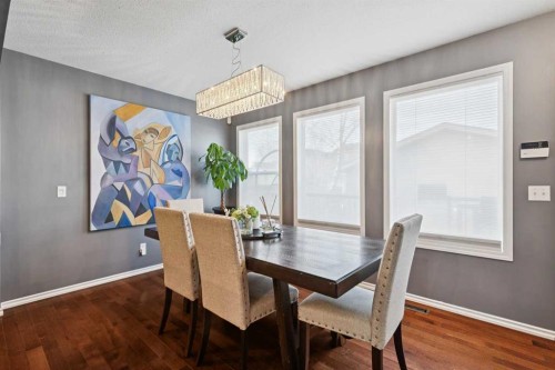 27 Everstone Way Sw, Calgary, AB - Indoor Photo Showing Dining Room
