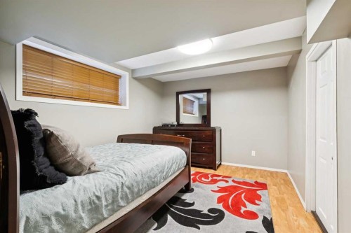 27 Everstone Way Sw, Calgary, AB - Indoor Photo Showing Bedroom