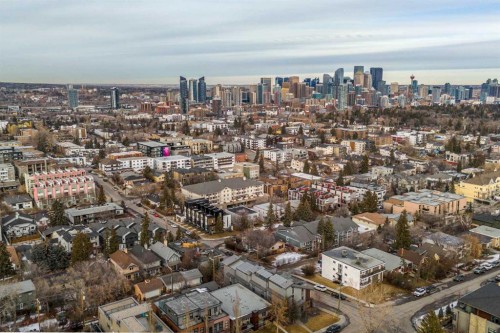 2915 17 Street Sw, Calgary, AB - Outdoor With View
