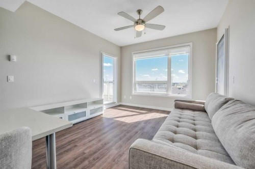 402-8531 8A Avenue Sw, Calgary, AB - Indoor