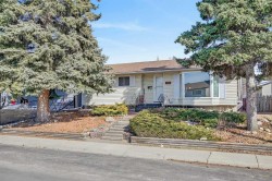 208 Penbrooke Way SE Calgary, AB T2A 3S8