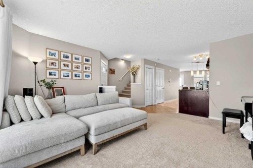 336 Cranberry Circle Se, Calgary, AB - Indoor Photo Showing Living Room