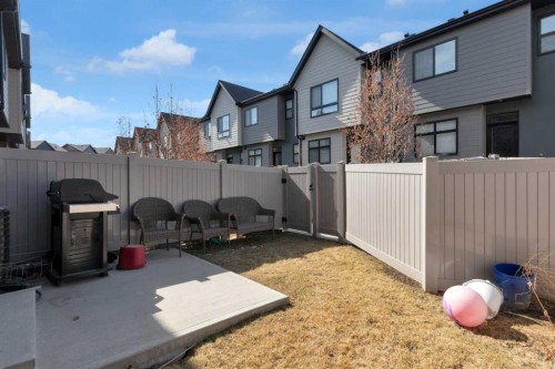 1206 Sage Meadows Gardens Nw, Calgary, AB - Outdoor