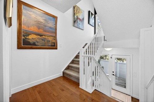 94 Candle Terrace Sw, Calgary, AB - Indoor Photo Showing Other Room