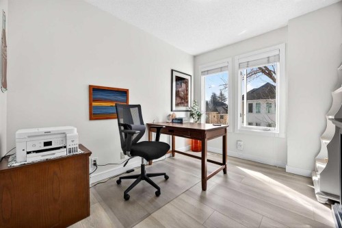 94 Candle Terrace Sw, Calgary, AB - Indoor Photo Showing Office