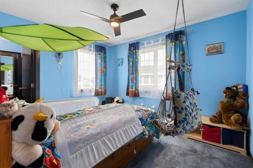 670 Muirfield Crescent, Lyalta, AB - Indoor Photo Showing Bedroom