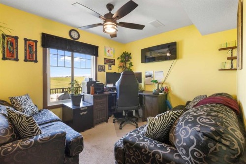 670 Muirfield Crescent, Lyalta, AB - Indoor Photo Showing Bedroom