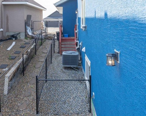 670 Muirfield Crescent, Lyalta, AB - Outdoor