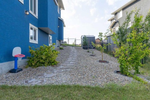 670 Muirfield Crescent, Lyalta, AB - Outdoor