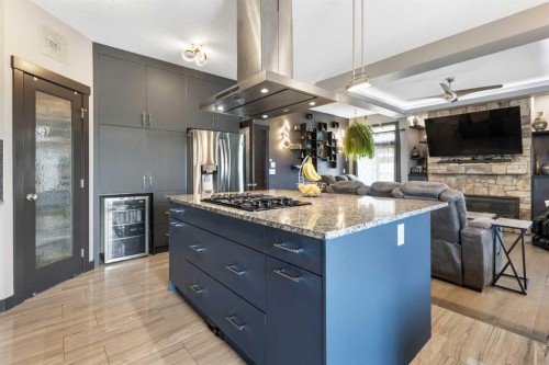 670 Muirfield Crescent, Lyalta, AB - Indoor Photo Showing Kitchen With Upgraded Kitchen