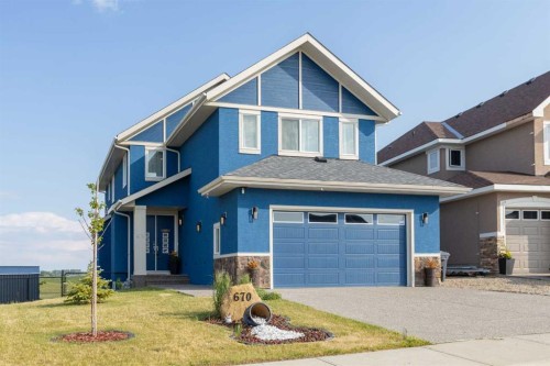 670 Muirfield Crescent, Lyalta, AB - Outdoor With Facade
