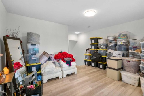 244 Sovereign Common Sw, Calgary, AB - Indoor