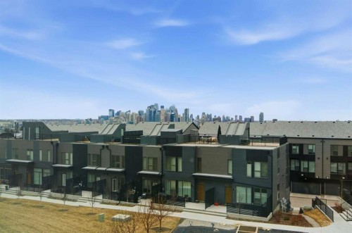 244 Sovereign Common Sw, Calgary, AB - Outdoor
