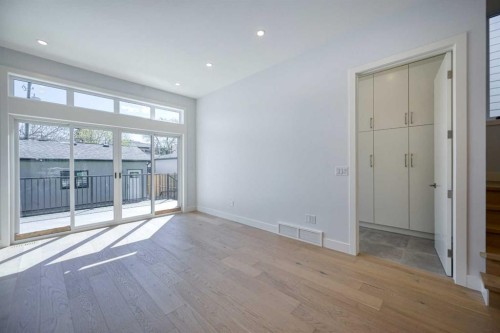 2008 26A Street Sw, Calgary, AB - Indoor Photo Showing Other Room