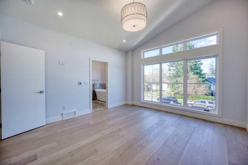2008 26A Street Sw, Calgary, AB - Indoor Photo Showing Other Room