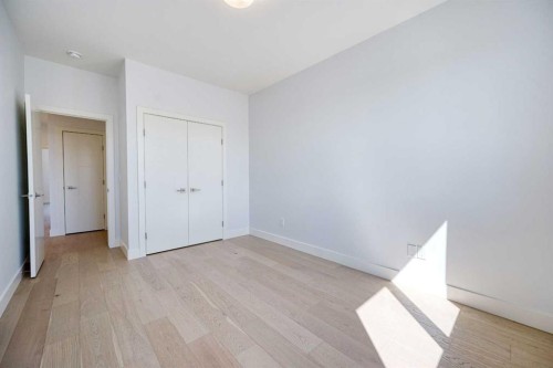 2008 26A Street Sw, Calgary, AB - Indoor Photo Showing Other Room