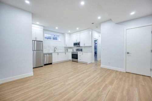 2008 26A Street Sw, Calgary, AB - Indoor Photo Showing Kitchen