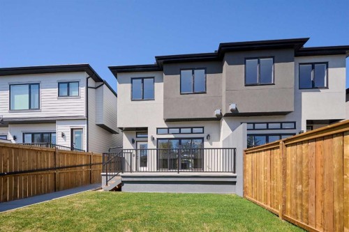 2008 26A Street Sw, Calgary, AB - Outdoor