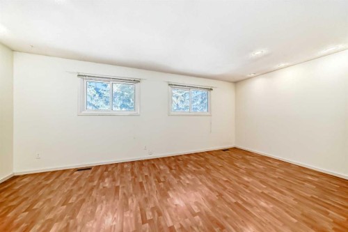 6-4630 46 Avenue, Olds, AB - Indoor Photo Showing Other Room
