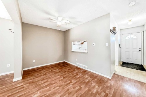 6-4630 46 Avenue, Olds, AB - Indoor Photo Showing Other Room