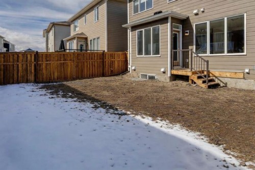 25 Yorkstone Row Sw, Calgary, AB - Outdoor
