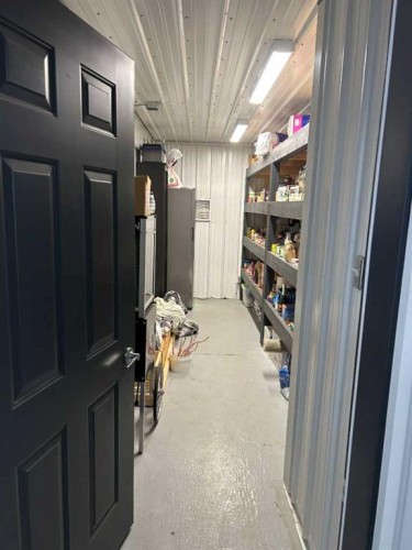 270165 Range Road 291 Se, Airdrie, AB - Indoor Photo Showing Other Room