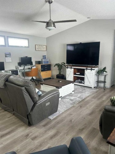 270165 Range Road 291 Se, Airdrie, AB - Indoor