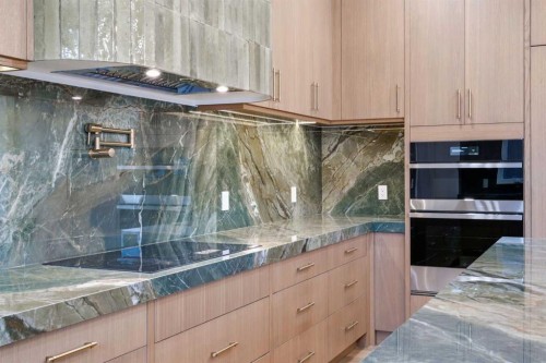 209 Windermere Road Sw, Calgary, AB - Indoor Photo Showing Kitchen